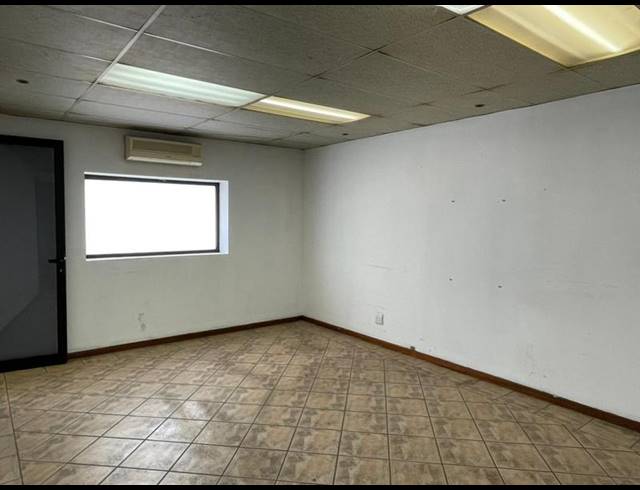 INDUSTRIAL PROPERTY TO RENT IN HENNOPSPARK